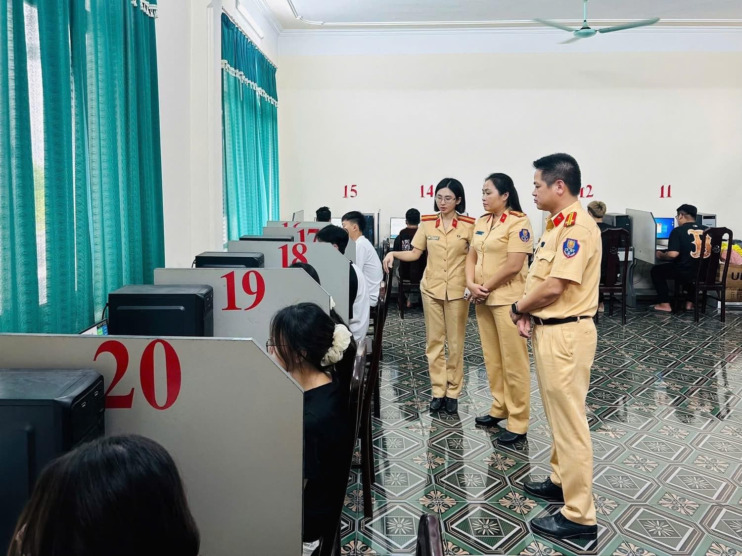 Lớp học lý thuyết chính quy